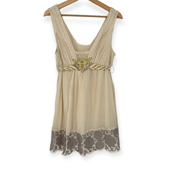 Free People Dresses & Skirts - Free People Vintage Neutral Wool Blend Embroidered Beaded Knit Mini Dress Size 8